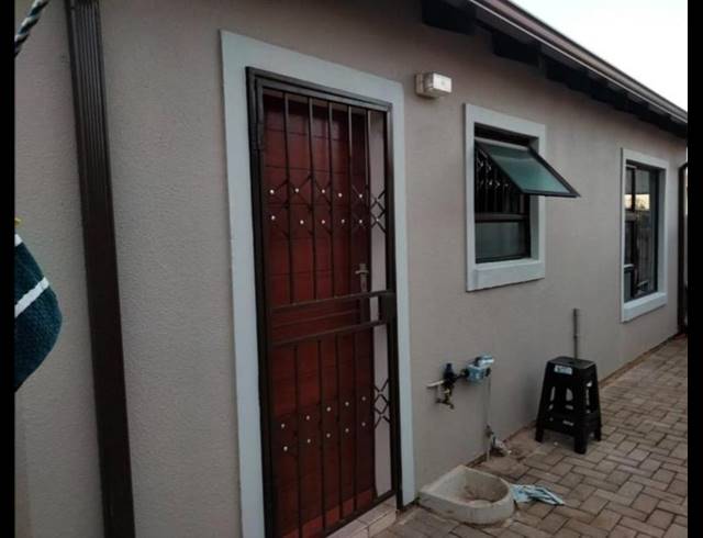 2 BEDROOM PROPERTY TO RENT IN ALLIANCE